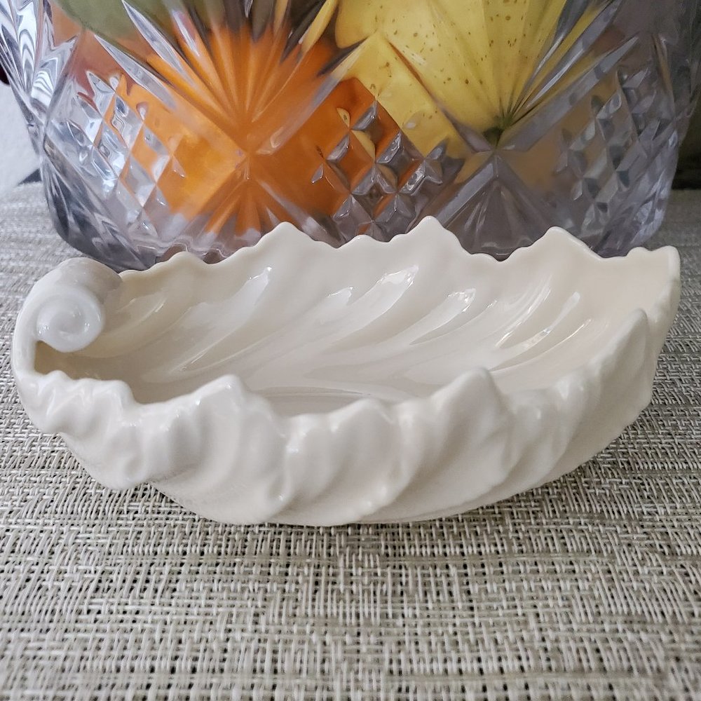 Lenox Shell Bowl Serving Candy Nut Dish Oval with Scalloped Sides Ivory
